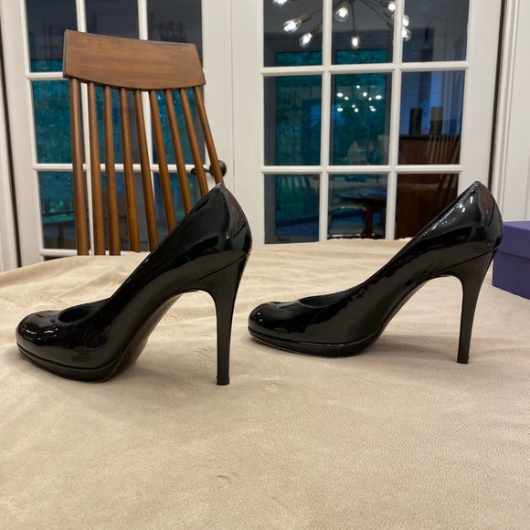 Stuart Weitzman patent platform pump - Picture 6 of 9